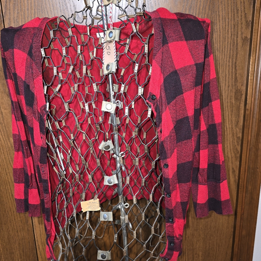 Crop Buffalo plaid